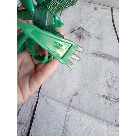 Vintage 1996 Kazuki Takahashi Yu-Gi-Oh Yugioh Feral Imp Monster Figure - Picture 7 of 8